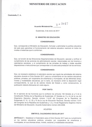 Acuerdo Ministerial No. 2-2017 Calendario escolar 2017.pdf